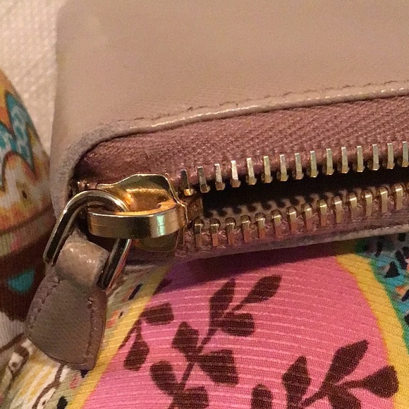 Prada zip around long wallet - Picture 4 of 13